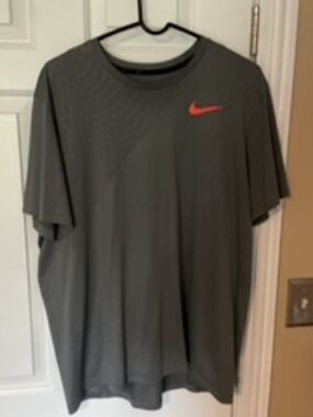 Mens Nike Dry Fit T-Shirt Size XL